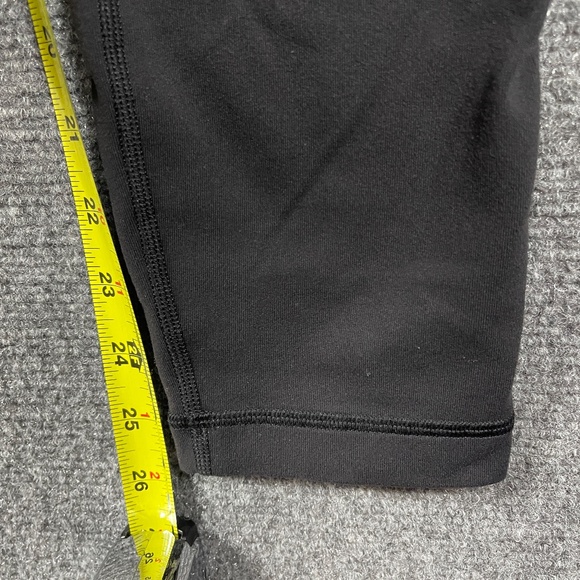 Lululemon Mid Rise Black Leggings Womens Size 4 #1222 - Picture 6 of 8